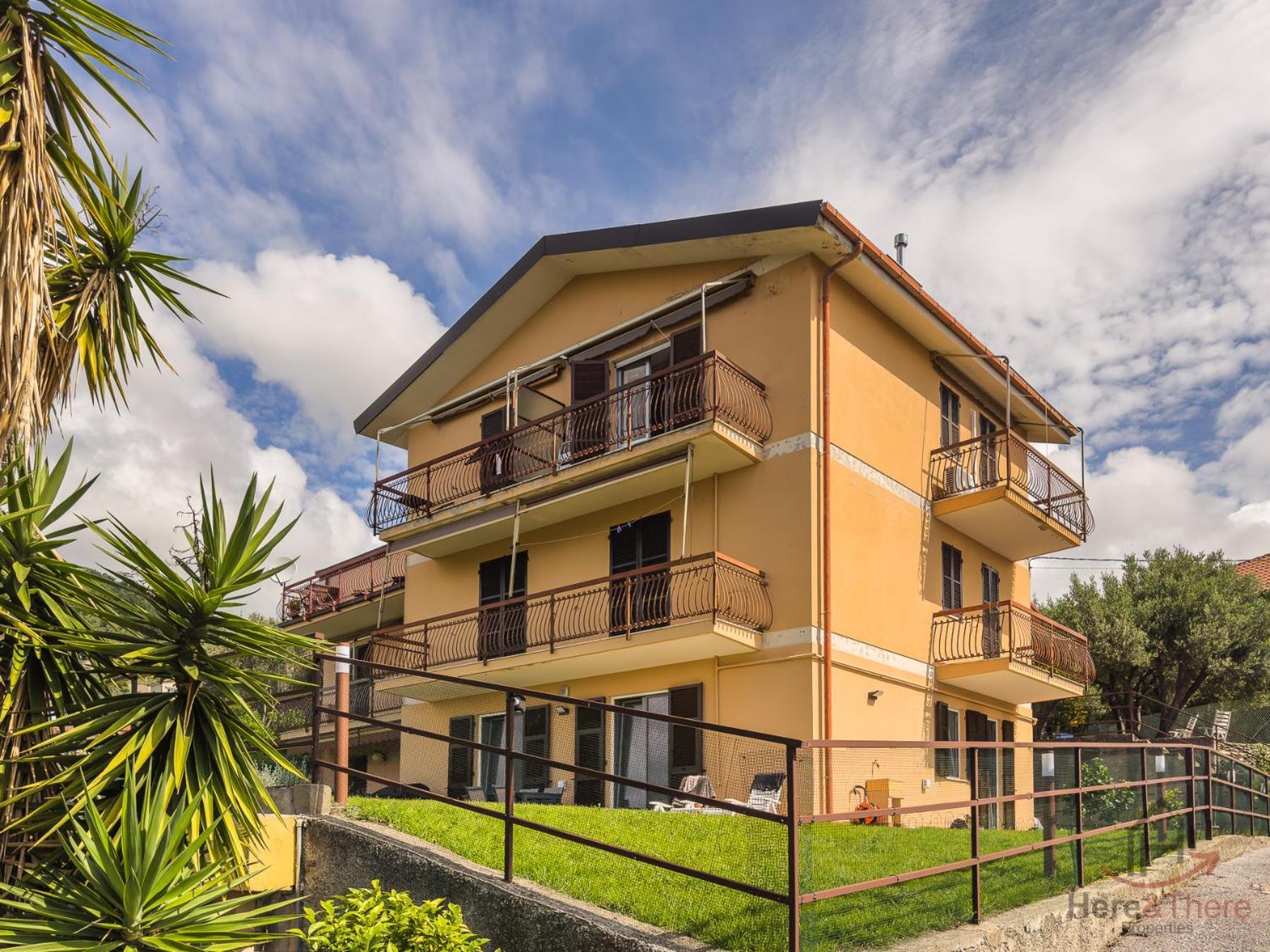 Garden & Sea View - Free Beach Access And Garage - Wifi Varazze Exterior foto